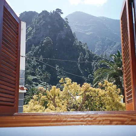 La Encantadora Vallehermoso